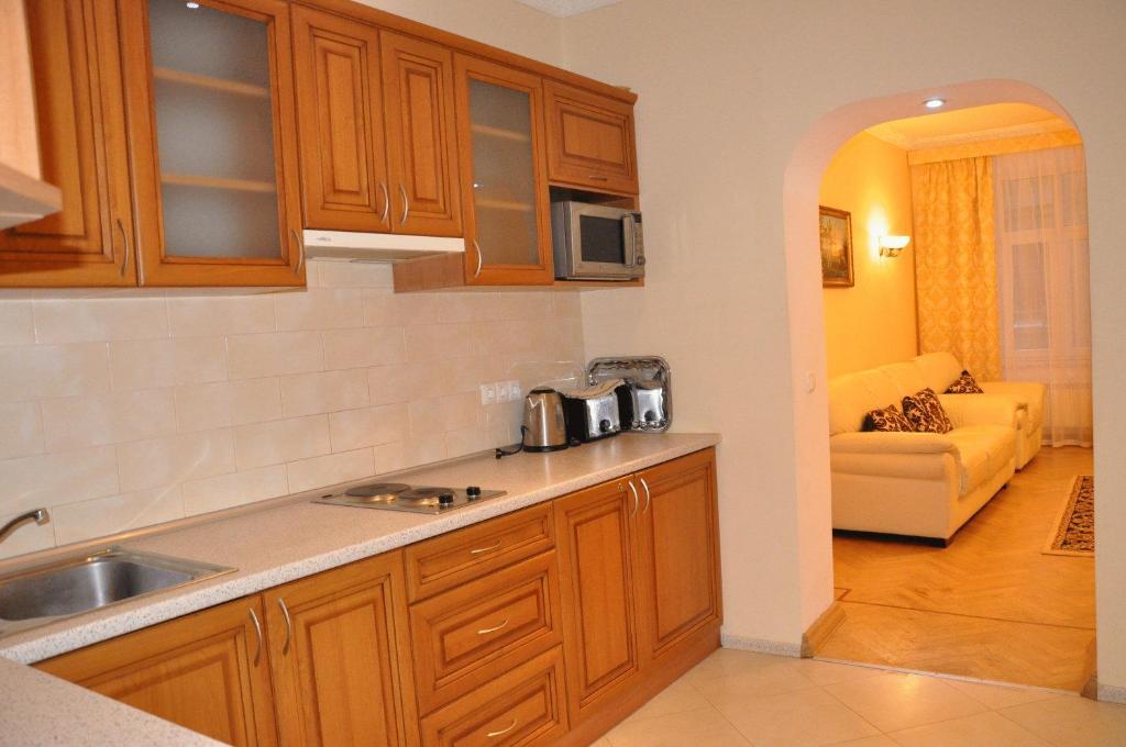 Old Town Apartments Lviv Bagian luar foto
